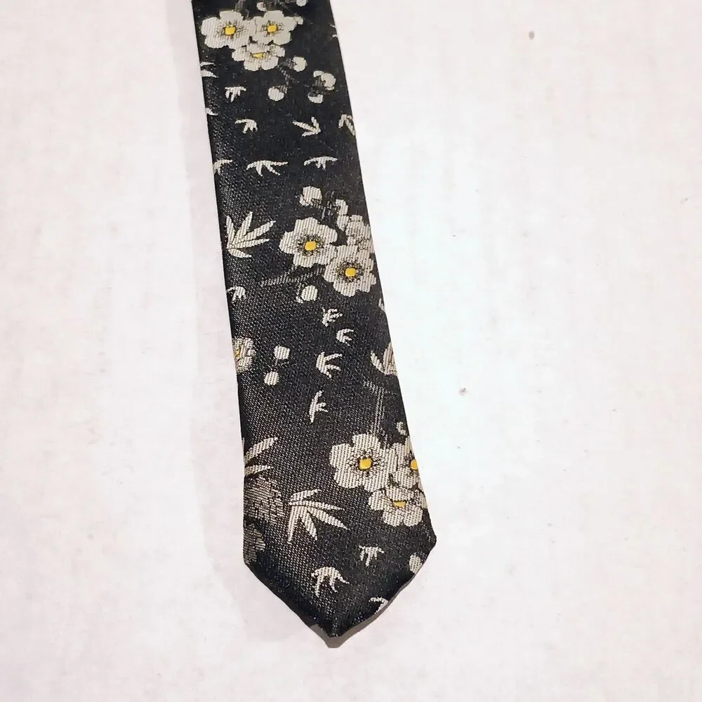 Vintage Rico Silk Collections Floral Neck Tie-Gray-100% Silk-Italian Design